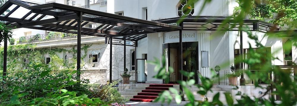 格兰德酒店 迪沃讷莱班 外观 照片